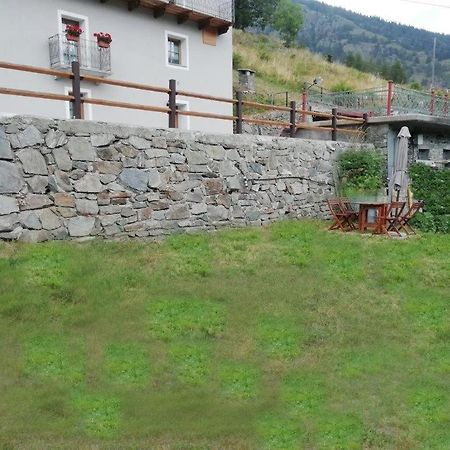 Pays Du Grand St Bernard Villa Saint-Rhemy-En-Bosses Exterior photo